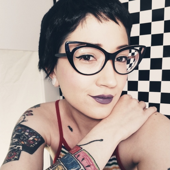 LOVE, DIE - Picture 1 of 3